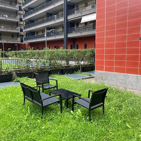 Cos54 - Exclusive Apartment With Garden In Милано Екстериор снимка